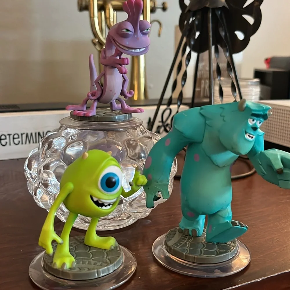 DISNEY INFINITY PIXAR MONSTERS INC. SET X-BOX PLAYSTATION X-BOX 360 VIDEO GAME